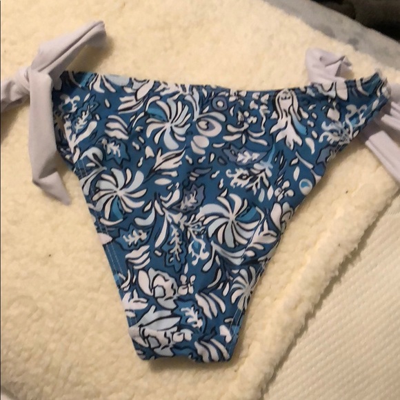 Floral off the shoulder bikini - Picture 3 of 3